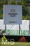 25.05.2016,  Fussball DFB-Nationalmannschaft, Vorbereitung zur EM-2016, Trainingslager in Ascona im Tessin (Schweiz). Schild am Trainingsplatz.