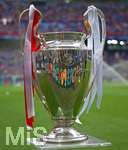 28.05.2016,  Fussball Champions-League Finale 2016, Real Madrid - Atletico Madrid, im Guiseppe Meazza Stadion in Mailand (Italien). Der Championsleague-Pokal steht schon bereit.