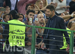 28.05.2016,  Fussball Champions-League Finale 2016, Real Madrid - Atletico Madrid, im Guiseppe Meazza Stadion in Mailand (Italien). enttuscht geht Trainer Diego Simeone (Atletico Madrid) zur Medaillenvergabe