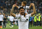 28.05.2016,  Fussball Champions-League Finale 2016, Real Madrid - Atletico Madrid, im Guiseppe Meazza Stadion in Mailand (Italien). Real Madrid feiert den Sieg im Champions League Finale und den Gewinn des Champions League Pokal. Isco (Real Madrid) mit seinem Kind