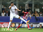 28.05.2016,  Fussball Champions-League Finale 2016, Real Madrid - Atletico Madrid, im Guiseppe Meazza Stadion in Mailand (Italien). v.l. Casemiro (Real Madrid) gegen Yannick Carrasco (Atletico Madrid) 