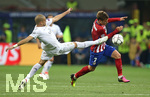 28.05.2016,  Fussball Champions-League Finale 2016, Real Madrid - Atletico Madrid, im Guiseppe Meazza Stadion in Mailand (Italien). v.l. Pepe (Real Madrid) gegen Antoine Griezmann (Atletico Madrid) 