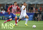 28.05.2016,  Fussball Champions-League Finale 2016, Real Madrid - Atletico Madrid, im Guiseppe Meazza Stadion in Mailand (Italien). v.l. Antoine Griezmann (Atletico Madrid) gegen Danilo (Real Madrid) 