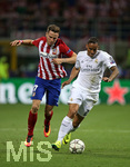 28.05.2016,  Fussball Champions-League Finale 2016, Real Madrid - Atletico Madrid, im Guiseppe Meazza Stadion in Mailand (Italien). v.l. Saul Niguez (Atletico Madrid) gegen Danilo (Real Madrid) 