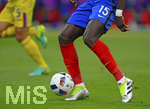 10.06.2016, Fussball EM-2016 Frankreich, Erffnungsspiel, Frankreich - Rumnien, im Stade de France in Paris. Detailbild: Paul POGBA (FRA) am Ball.