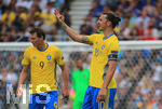 13.06.2016, Fussball EM-2016 Frankreich, Vorrunde, Italien - Schweden, in Toulouse, v.li: Kim Laellstroem (Schweden) und Zlatan Ibrahimovic (Schweden)