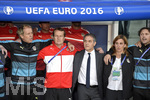 18.06.2016, Fussball EM-2016 Frankreich, Vorrunde, Portugal - sterreich, im Prinzenpark-Stadion Paris. Nationaltrainer Marcel KOLLER (mitte, AUT) bei der Nationalhymne.