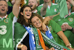 22.06.2016, Fussball EM-2016 Frankreich, Vorrunde, Italien - Irland, im Grand Stade Lille Metropole, Lille. Irische Fans feiern den Sieg  