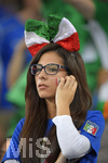 22.06.2016, Fussball EM-2016 Frankreich, Vorrunde, Italien - Irland, im Grand Stade Lille Metropole, Lille. Weibliche Italienische Fans vor dem Spiel.