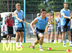 25.06.2016, Fussball 2.Bundesliga 2016/2017, TSV 1860 Mnchen, Trainingsauftakt an der Grnwalderstrasse.  v.li: Levant Aycicek, Maximilian Wittek (1860).