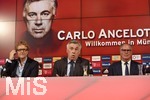 11.07.2016,  Fussball 1. Liga 2016/2017, FC Bayern Mnchen,  Pressekonferenz des neuen Trainers Carlo Ancelotti (Bayern Mnchen). v.l. Trainer Carlo Ancelotti (Bayern Mnchen) und Vorstandsvorsitzender Karl-Heinz Rummenigge (FC Bayern Mnchen) .