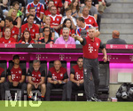 20.07.2016,  Fussball 1. Liga 2016/2017, Testspiel, FC Bayern Mnchen - Manchester City, in der Allianz-Arena Mnchen. Trainer Carlo Ancelotti (FC Bayern Mnchen) an der Seitenlinie.