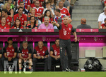 20.07.2016,  Fussball 1. Liga 2016/2017, Testspiel, FC Bayern Mnchen - Manchester City, in der Allianz-Arena Mnchen. Trainer Carlo Ancelotti (FC Bayern Mnchen) an der Seitenlinie.