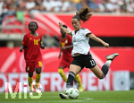 22.07.2016, Fussball Frauen-Lnderspiel , Testspiel, Deutschland - Ghana, in der Benteler-Arena Paderborn. Tor zum 4:0 durch Torschtze Sara Dbritz (Deutschland) 