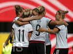 22.07.2016, Fussball Frauen-Lnderspiel , Testspiel, Deutschland - Ghana, in der Benteler-Arena Paderborn. Jubel Deutschland zum Tor zum 1:0