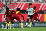 22.07.2016, Fussball Frauen-Lnderspiel , Testspiel, Deutschland - Ghana, in der Benteler-Arena Paderborn. v.l. Regina Antwi (Ghana) , Belinda Anane (Ghana) , Sara Dbritz (Deutschland) gegen Priscilla Okyere (Ghana) 