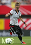 22.07.2016, Fussball Frauen-Lnderspiel , Testspiel, Deutschland - Ghana, in der Benteler-Arena Paderborn. Simone Laudehr (Deutschland) 