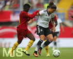 22.07.2016, Fussball Frauen-Lnderspiel , Testspiel, Deutschland - Ghana, in der Benteler-Arena Paderborn. v.l. Priscilla Okyere (Ghana) gegen Dzsenifer Marozsan (Deutschland) und Alice Kusi (Ghana) 