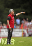 23.07.2016,  Fussball 1.Liga 2016/2017, Testspiel, SpVgg Landshut - FC Bayern Mnchen, in Landshut. Trainer Carlo Ancelotti (FC Bayern Mnchen) gibt Anweisungen.  