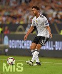 04.09.2017, Fussball WM-Qualifikation, 8.Spieltag, Deutschland - Norwegen, in Stuttgart, Mercedes-Benz-Arena. Jonas Hector (Deutschland) am Ball.