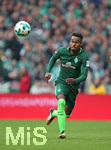 16.09.2017, Fussball 1. Bundesliga 2017/2018, 4. Spieltag, SV Werder Bremen - FC Schalke 04, im Weserstadion Bremen. Theodor Gebre Selassie (Werder Bremen) 