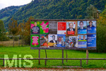 19.09.2017, Alpsee bei Immenstadt im Allgu, Wahlplakate an einer Wiese, stimmen auf die Bundestagswahl 2017 ein.