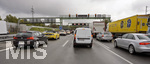09.10.2017, Autobahn A99, Unfall, Stau wegen eines LKW-Unfalles.