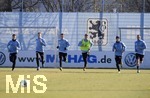 10.01.2018, Fussball Regionalliga Bayern 2017/2018, TSV 1860 Mnchen, Trainingsuftakt an der Grnwalder Strasse in Mnchen.  Lauftraining.