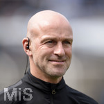 13.04.2019, Fussball 3. Bundesliga 2018/2019, 33. Spieltag, TSV 1860 Mnchen - Preuen Mnster, im Grnwalder Stadion Mnchen.   Trainer Marco Antwerpen (Preuen Mnster) 

 
