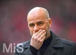 13.04.2019, Fussball 1. Bundesliga 2018/2019, 29. Spieltag, VfB Stuttgart - Bayer Leverkusen, in der Mercedes-Benz-Arena Stuttgart,  Trainer Peter Bosz (Leverkusen) 


 

