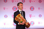 25.05.2019, Fussball, Bankett nach dem DFB-Pokalfinale 2019,  FC Bayern Mnchen feiert in der Telekom-Reprsentanz in Berlin das Double. Trainer Niko Kovac (FC Bayern Mnchen) mit dem DFB-Pokal.
