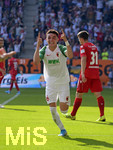 24.08.2019, Fussball 1. Bundesliga 2019/2020, 2.Spieltag, FC Augsburg - 1.FC Union Berlin, in der WWK-Arena Augsburg.  Ruben Vargas (FC Augsburg) Torjubel.

