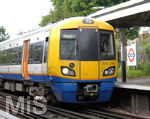 30.05.2019, London. Underground-Fahrzeug in der Station Kew Gardens.