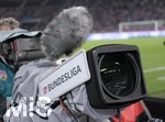 02.09.2019, Fussball 2. Bundesliga 2019/2020, 5.Spieltag, VfB Stuttgart - VfL Bochum, in der Mercedes-Benz Arena Stuttgart,  Fernsehkamera am Spielfeldrand.

