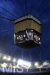 02.11.2019, Fussball 1. Bundesliga 2019/2020, 10.Spieltag, Eintracht Frankfurt - FC Bayern Mnchen, in der Commerzbank-Arena Frankfurt. Endstand 5:1 steht auf dem Videowrfel, das Endergebnis. 


