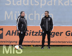 12.11.2019, Fussball 3. Bundesliga 2019/2020, Training TSV 1860 Mnchen an der Grnwalderstrasse,  li: Co-Trainer Gnter Brandl (1860), re: Trainer Michael Kllner (TSV 1860 Mnchen) .

