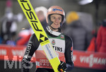 28.12.2019, Skispringen Vierschanzentournee Oberstdorf Training an der Schattenbergschanze, Karl Geiger (GER) nach dem Sprung.