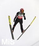 28.12.2019, Skispringen Vierschanzentournee Oberstdorf Training an der Schattenbergschanze, Pius Paschke (GER) in der Luft. 