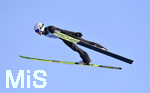 01.01.2020, Skispringen Vierschanzentournee, Neujahrsspringen in Garmisch Partenkirchen auf der groen Olympiaschanze, Robin Pedersen (Norwegen)  in der Luft.