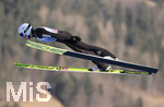 01.01.2020, Skispringen Vierschanzentournee, Neujahrsspringen in Garmisch Partenkirchen auf der groen Olympiaschanze, Robin Pedersen (Norwegen)  in der Luft.
