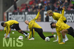 18.01.2020, Fussball 1. Bundesliga 2019/2020, 18. Spieltag, FC Augsburg - Borussia Dortmund, in der WWK-Arena Augsburg. Erling Haaland (Dortmund) beim Aufwrmen.


