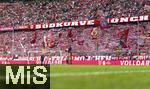 27.04.2024, Fussball 1. Bundesliga 2023/2024, 31.Spieltag, FC Bayern Mnchen - Eintracht Frankfurt, in der Allianz-Arena Mnchen.  Sdkurve der Bayernfans


