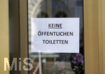 01.12.2020,  Bad Wrishofen, Schild an einer Gaststtte in der Fussgngerzone: Keine ffentlichen Toiletten.