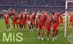08.05.2022, Fussball 1. Bundesliga 2021/2022, 33. Spieltag, FC Bayern Mnchen - VfB Stuttgart, in der Allianz-Arena Mnchen. Die Bayern Spieler jubeln und feiern die Meisterschaft,


