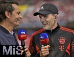 27.05.2023, Fussball 1. Bundesliga 2022/2023, 34.Spieltag, 1.FC Kln - FC Bayern Mnchen, Rhein-Energie-Stadion Kln, Sky Moderator Sebastian Hellmann (Deutschland) im Interview mit Trainer Thomas Tuchel (FC Bayern Mnchen) 

