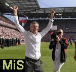 27.05.2023, Fussball 1. Bundesliga 2022/2023, 34.Spieltag, 1.FC Kln - FC Bayern Mnchen, Rhein-Energie-Stadion Kln, Prsident Herbert Hainer (FC Bayern) freut sich.

