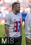 27.05.2023, Fussball 1. Bundesliga 2022/2023, 34.Spieltag, 1.FC Kln - FC Bayern Mnchen, Rhein-Energie-Stadion Kln, Sportdirektor Hasan Salihamidzic (Bayern Mnchen)  mit einem Shirt - 11. Meister

