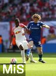 27.05.2023, Fussball 1. Bundesliga 2022/2023, 34. Spieltag, RB Leipzig - FC Schalke 04, in der Red Bull Arena Leipzig. (L-R) Amadou Haidara (RB Leipzig) gegen Alex Kral (Schalke 04)


