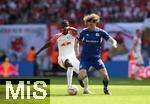 27.05.2023, Fussball 1. Bundesliga 2022/2023, 34. Spieltag, RB Leipzig - FC Schalke 04, in der Red Bull Arena Leipzig. (L-R) Amadou Haidara (RB Leipzig) gegen Alex Kral (Schalke 04)


