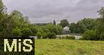 01.06.2024, Bad Wrishofen im Unterallgu, Hochwasser nach andauernden Regenfllen, Angespannte Lage am Waldsee im Sden, die Behrden bangen um die Haltbarkeit des dortigen Staudammes, der die Innenstadt von Bad Wrishofen vor den Flutwellen schtzt.